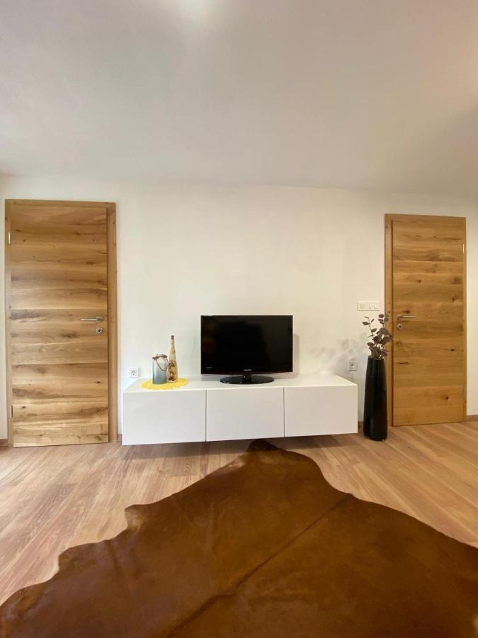 Apartma Lupis Leilighet Podvolovljek Eksteriør bilde