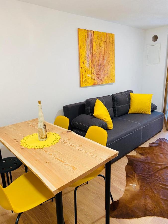 Apartma Lupis Leilighet Podvolovljek Eksteriør bilde